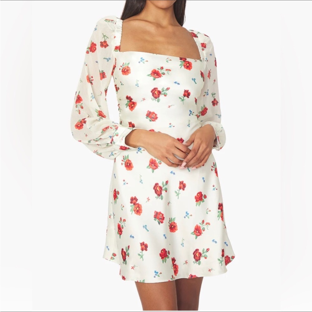 WE WORE WHAT Red Floral Satin Puff Sleeve Mini Dress